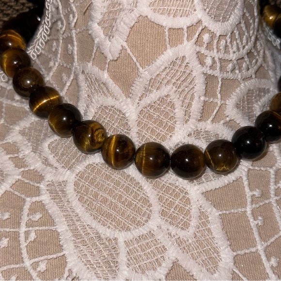 Tiger eye necklace from South Africa. 925 sterling.14mm beads, length 17” - Picture 5 of 8